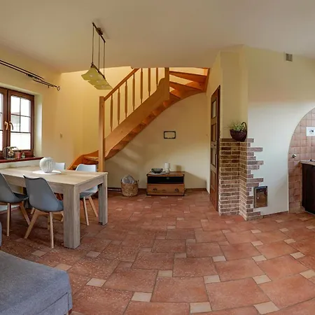 2 Bedroom Lovely In Debina *